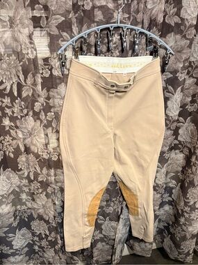 Vintage Millers Women’s Beige Riding Breeches with Tan Knee Patches